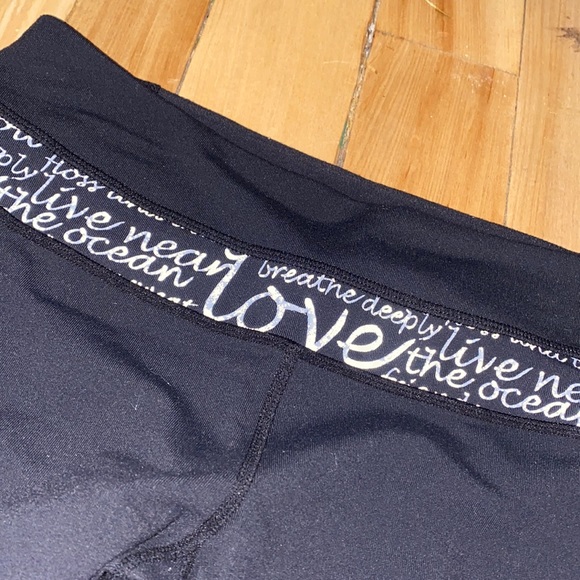 Lululemon capris flairs - Picture 4 of 4